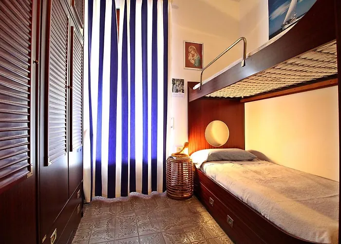 Mal Portovenere Apartment